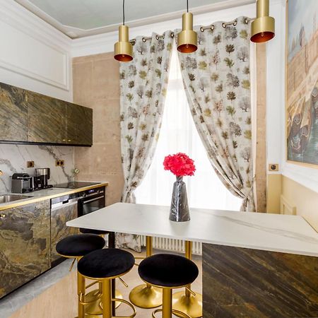 Luxury 2 bedrooms 1 bathroom apartment - Madeleine Parijs Buitenkant foto