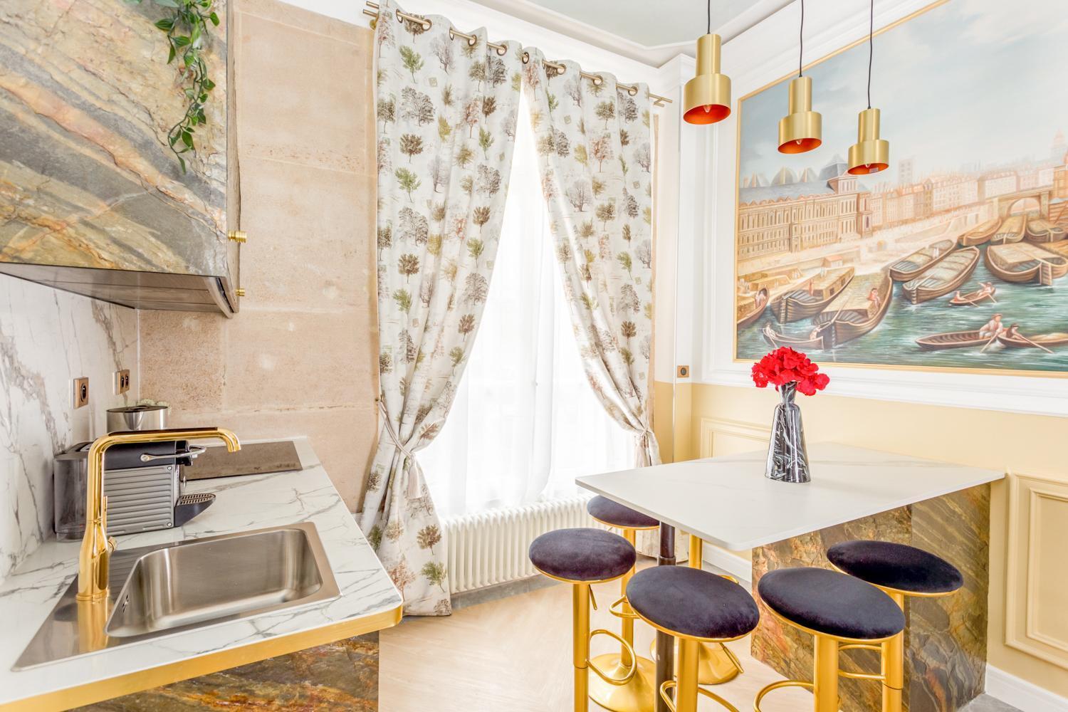 Luxury 2 bedrooms 1 bathroom apartment - Madeleine Parijs Buitenkant foto