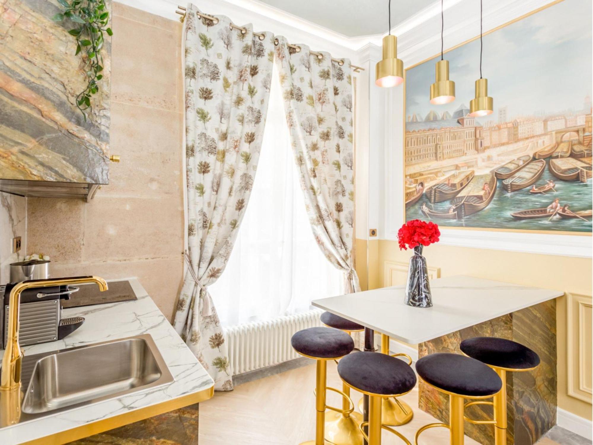 Luxury 2 bedrooms 1 bathroom apartment - Madeleine Parijs Buitenkant foto