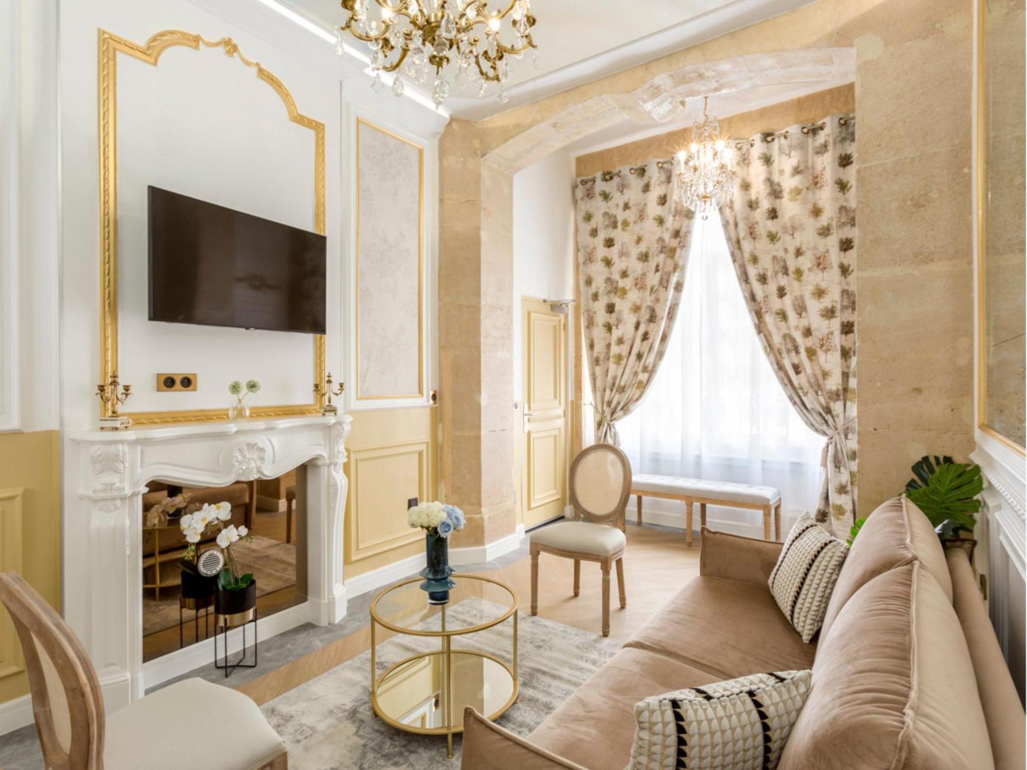 Luxury 2 bedrooms 1 bathroom apartment - Madeleine Parijs Buitenkant foto