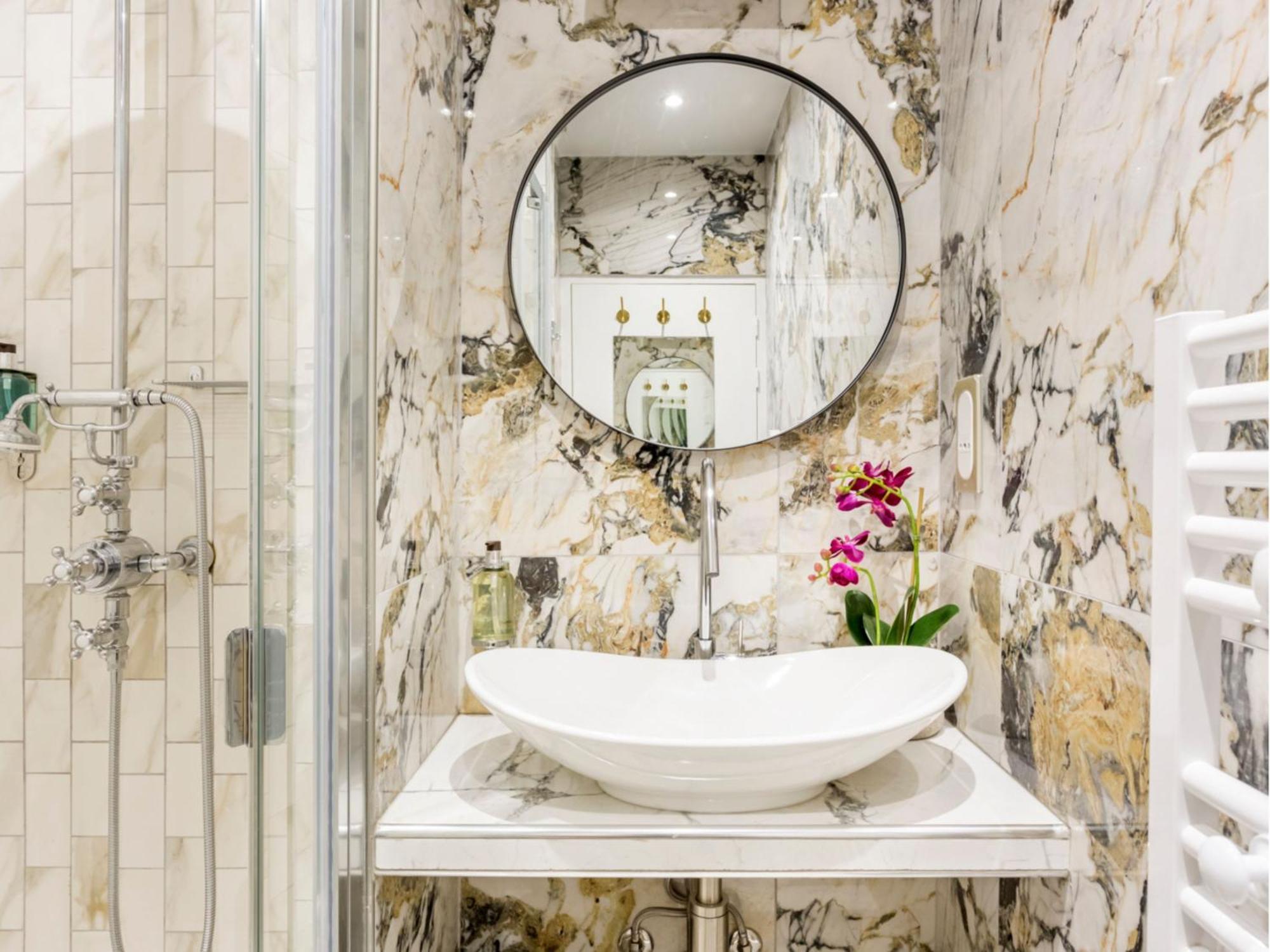 Luxury 2 bedrooms 1 bathroom apartment - Madeleine Parijs Buitenkant foto