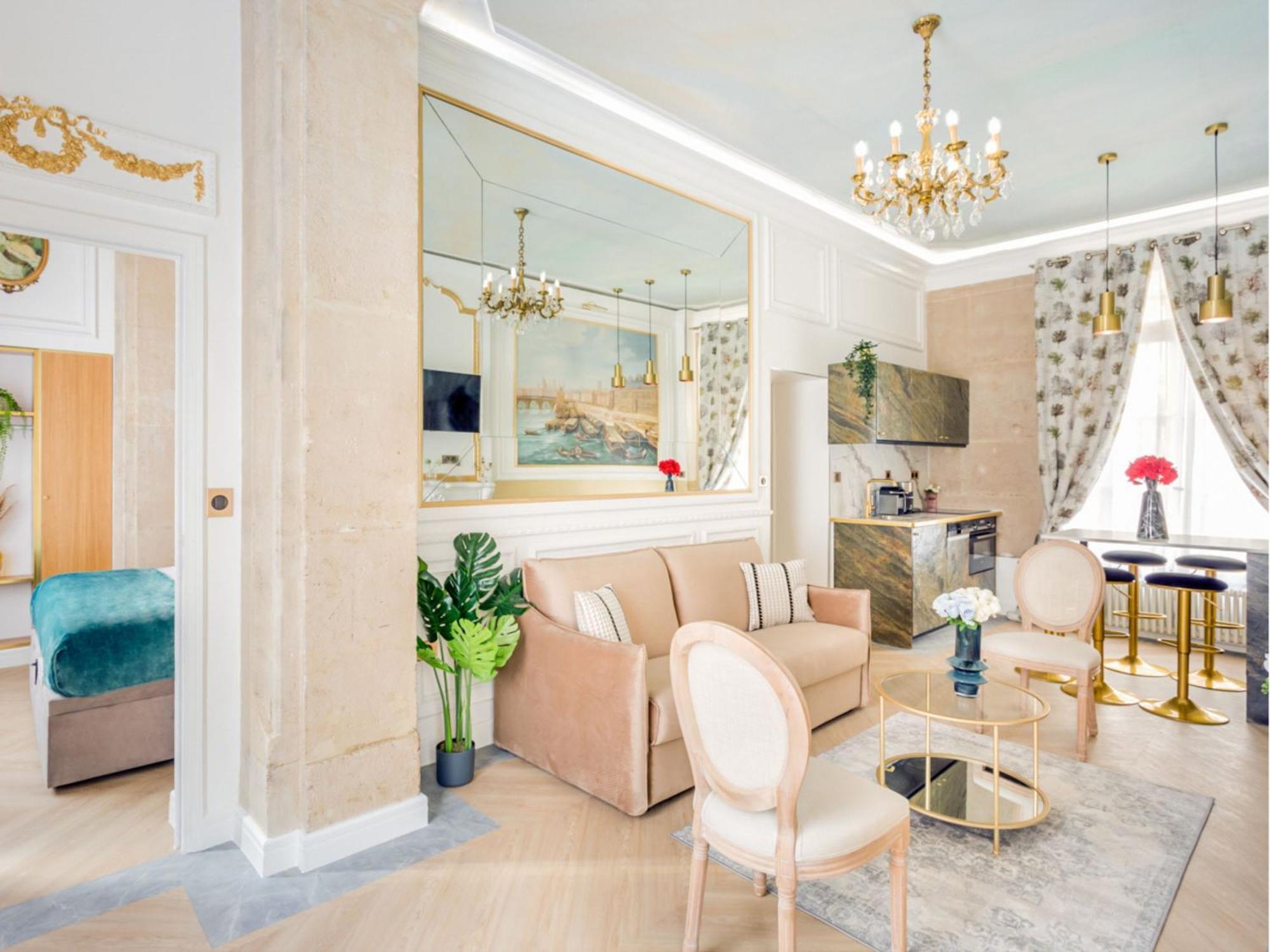 Luxury 2 bedrooms 1 bathroom apartment - Madeleine Parijs Buitenkant foto